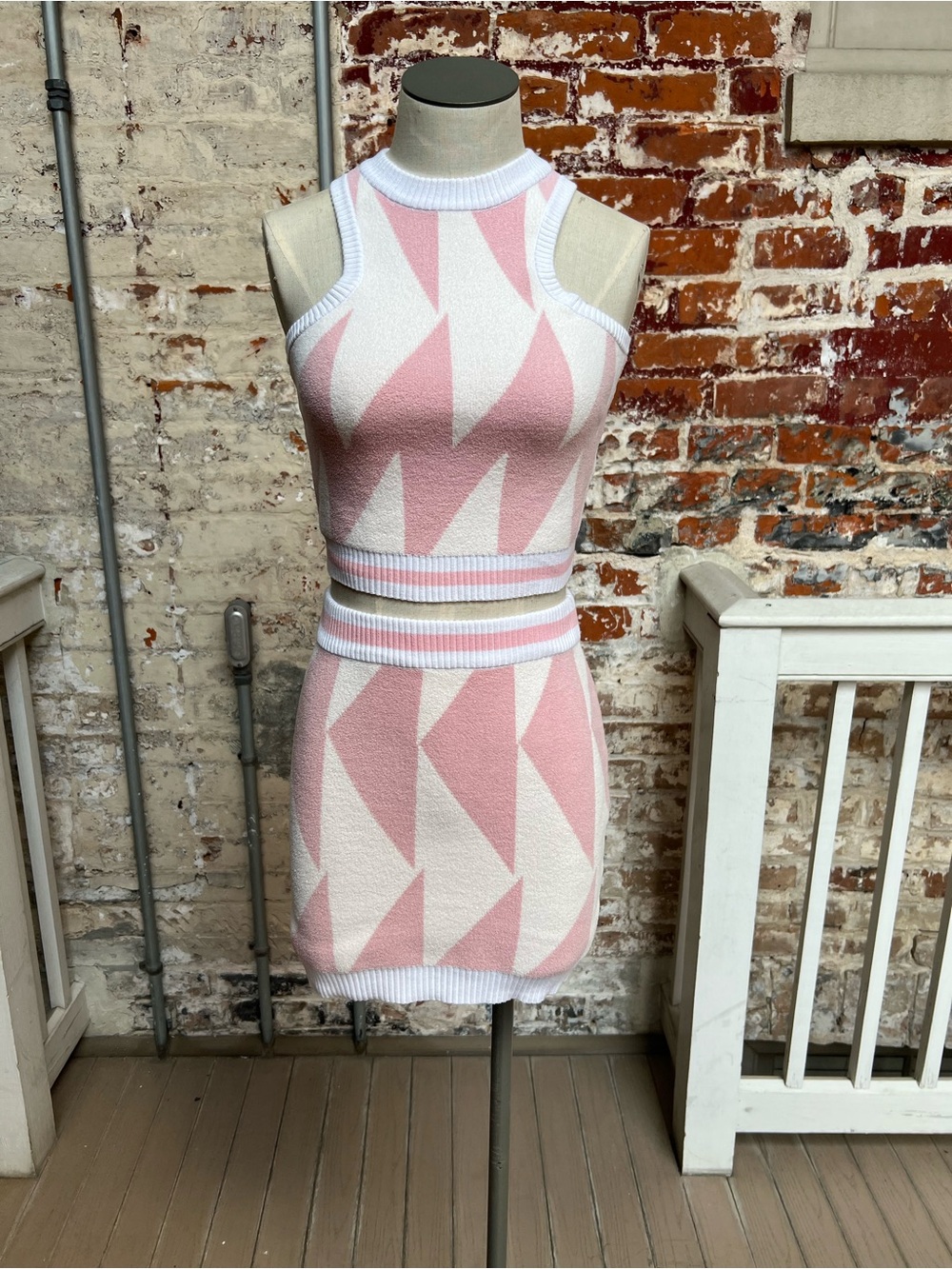 SEROYA Zeri Top & Gretchen Skirt set in pink/ivory
